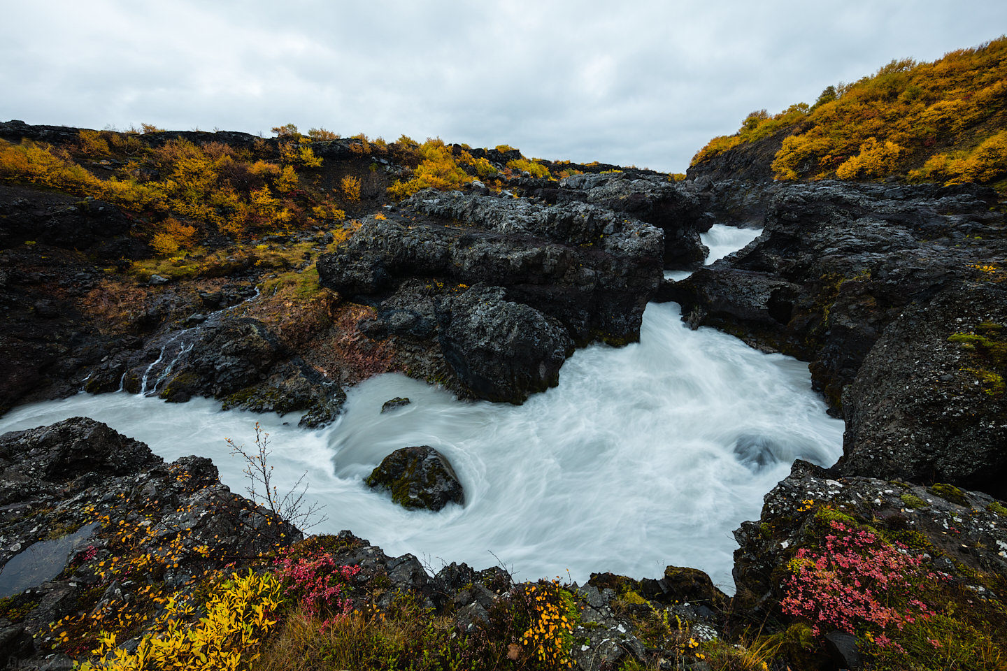 Barnafoss in Fall Color