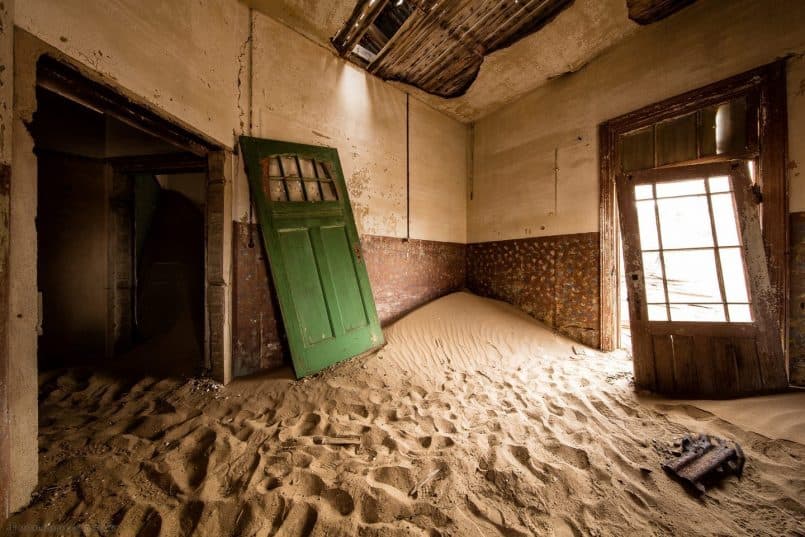 Kolmanskop Room