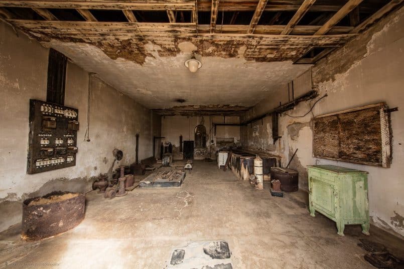 Kolmanskop Room